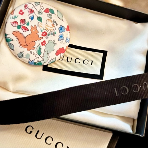 Gucci X Liberty Whimsical Logo Pin/Brooch - Picture 2 of 8